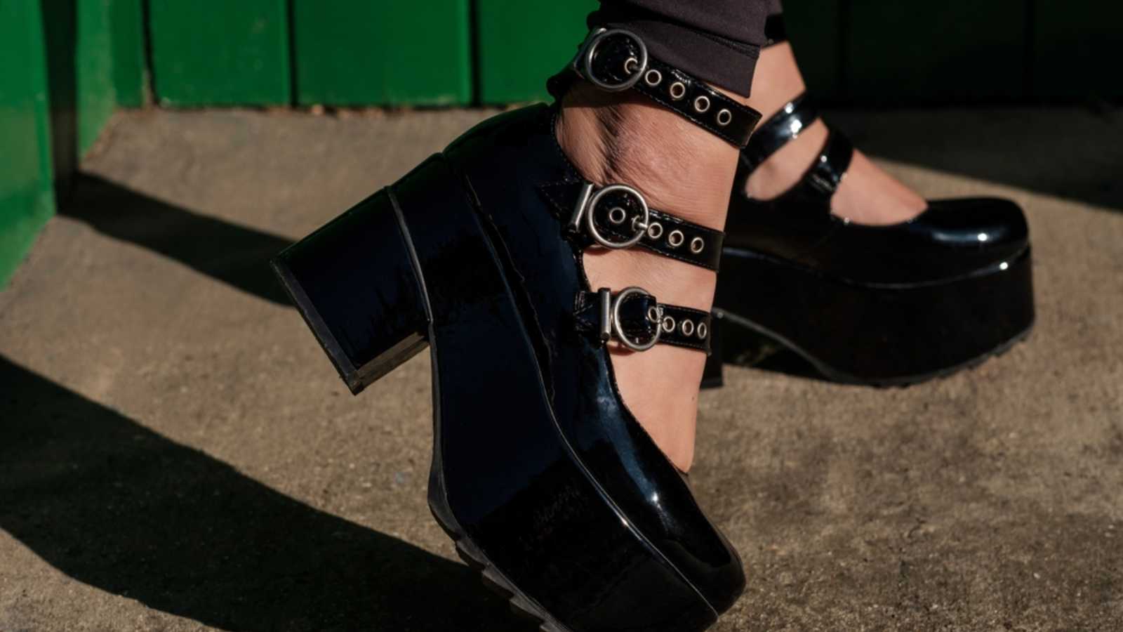 dating myths about older women that are completely false