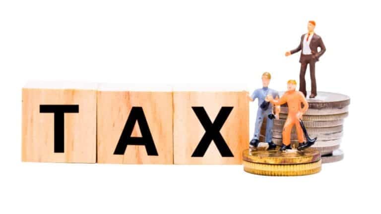 Who actually pays the taxes? 12 realizations more Americans are starting to have