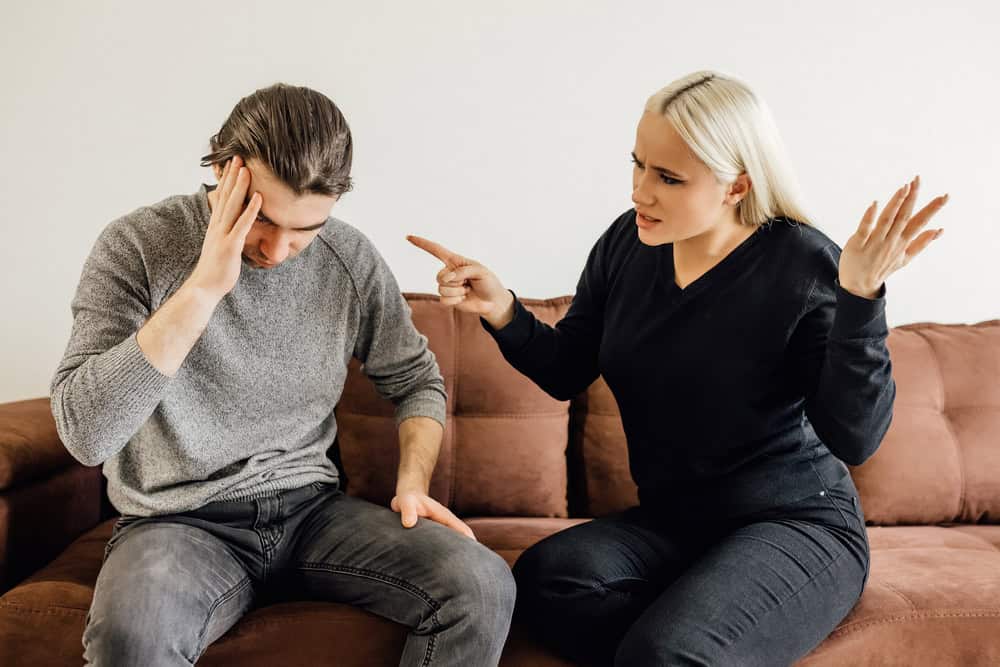 Why women who marry 10 years up finally see the truth in these 13 warnings