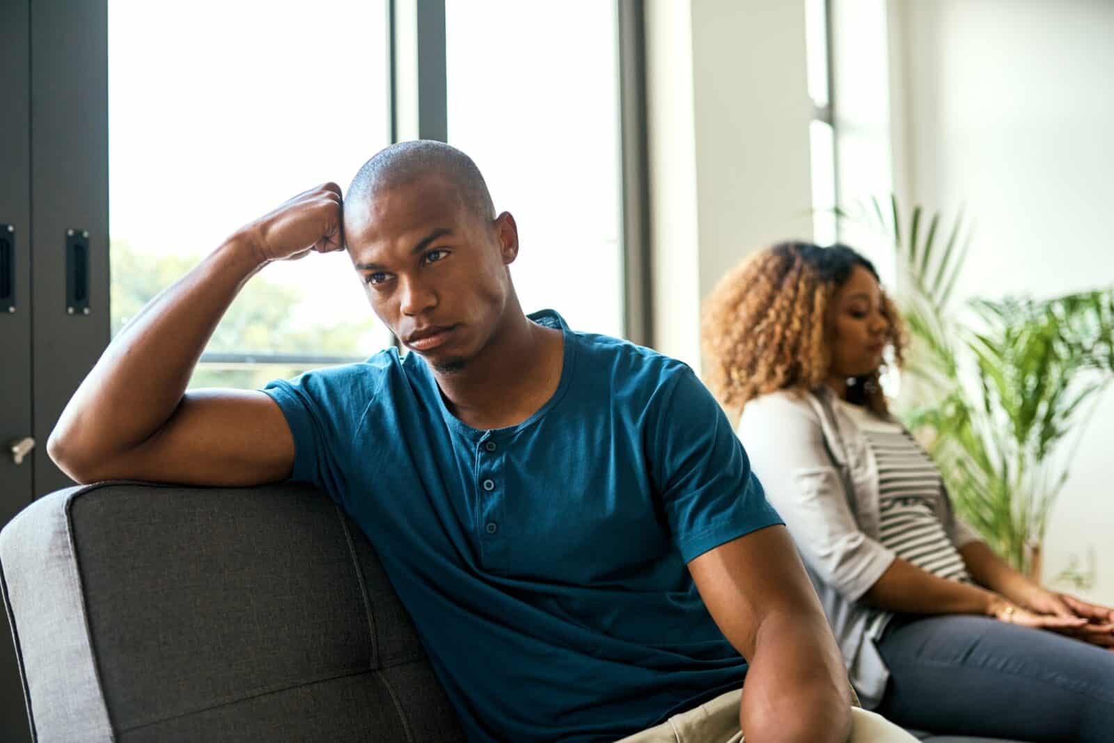 12 Ways Women Recognize a Troubled Marriage
