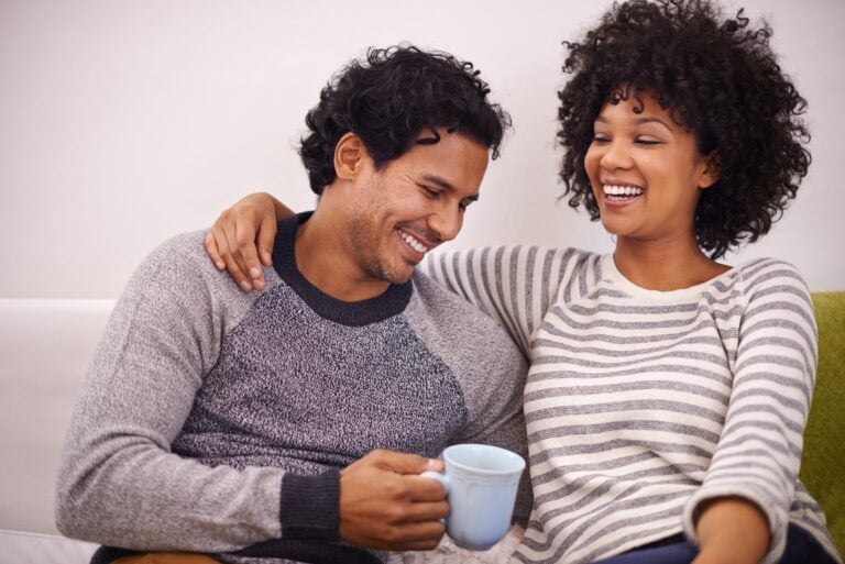 13 little things men do that mean the world to women