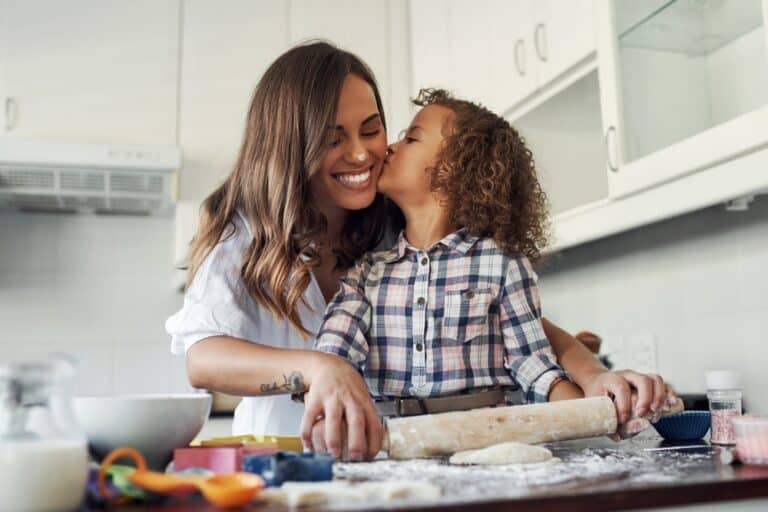 How young moms are turning parenting experiences into online influence