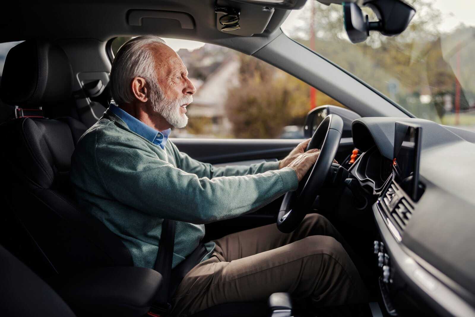 12 warning signs older baby boomers should no longer drive