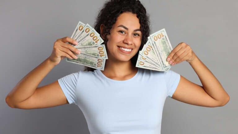 12 Signs That Indicate an Untouchable Woman