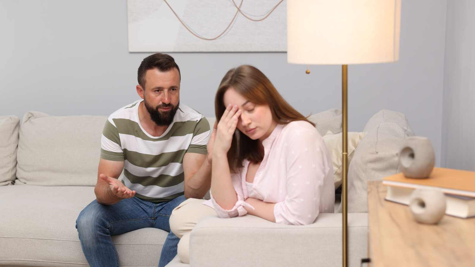 12 Modern Male Behaviors That Women Find Frustrating