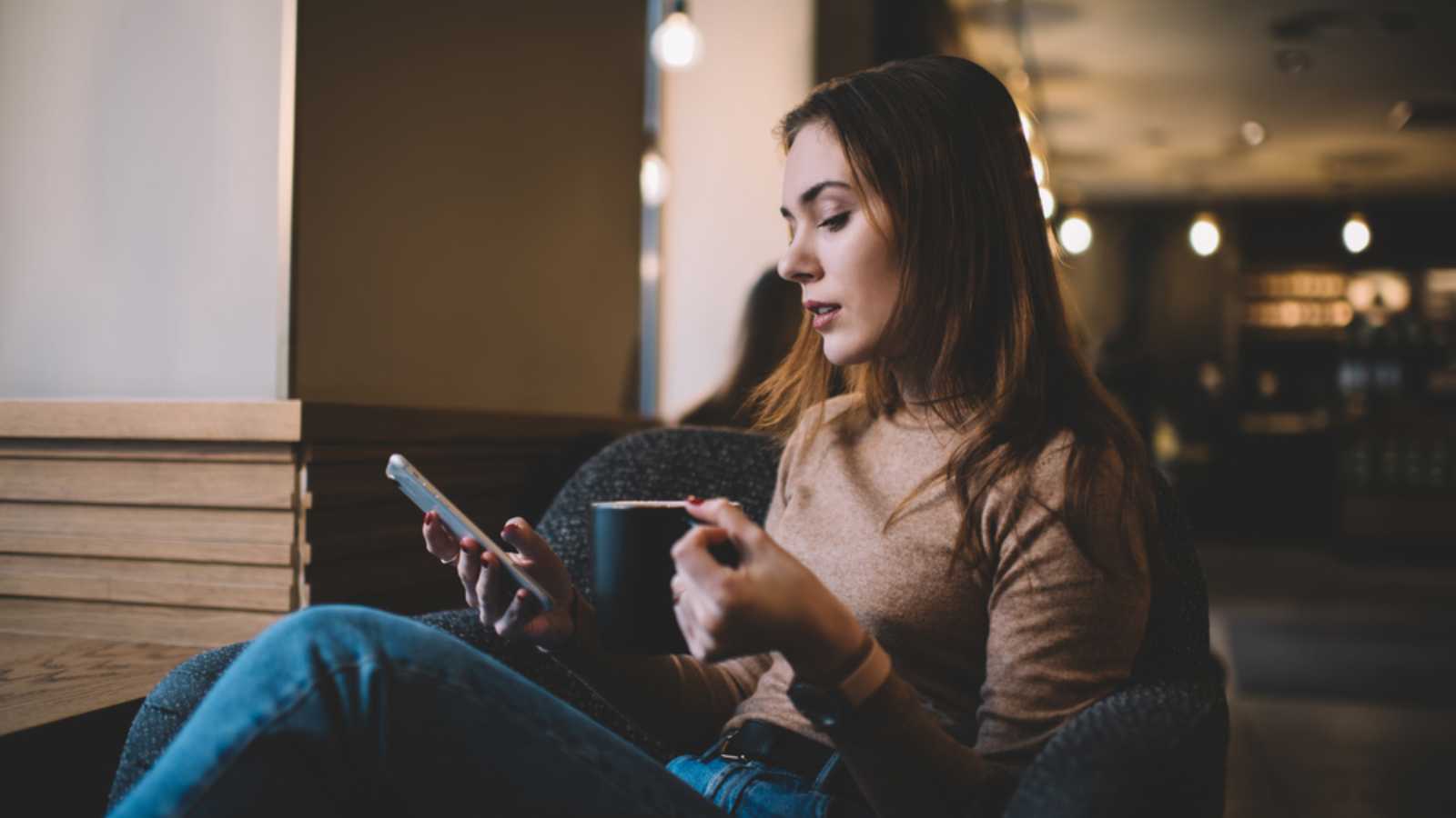 12 Common Challenges That Contribute to Women Facing Loneliness