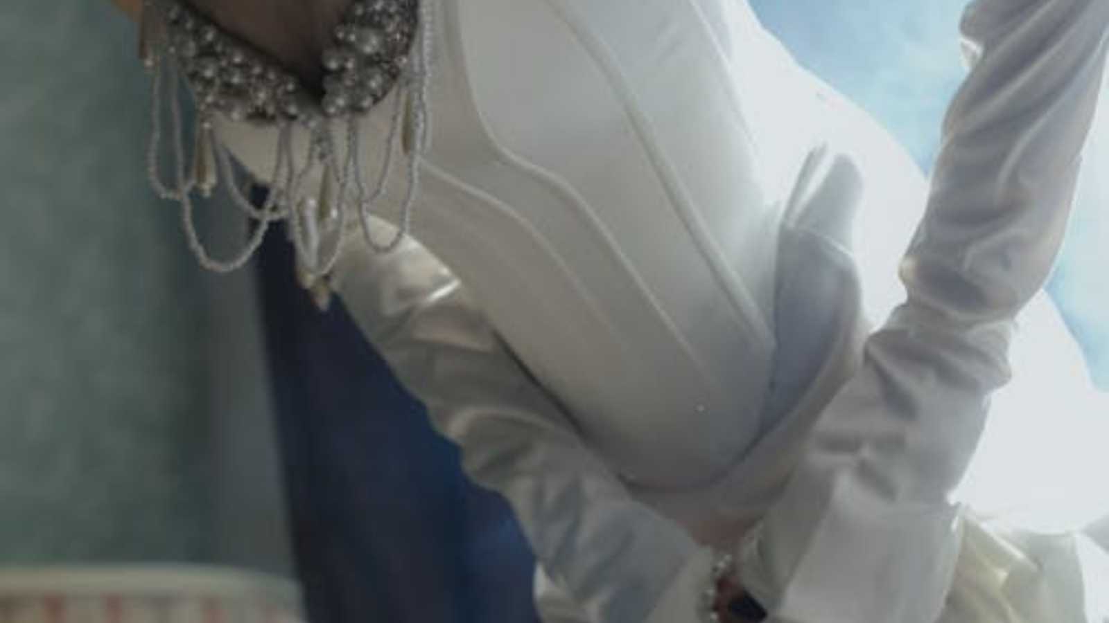 6 wedding dresses grooms secretly dread and 6 they’ll always love