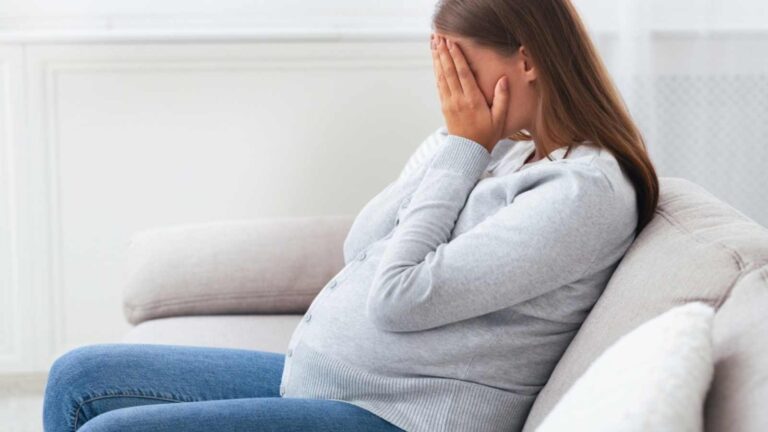 Ways early pregnancy can change a girl’s entire future