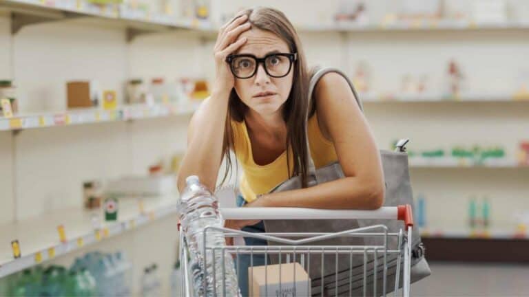 The new food pyramid would increase grocery expenses by 32%, making it unaffordable for half of all Americans