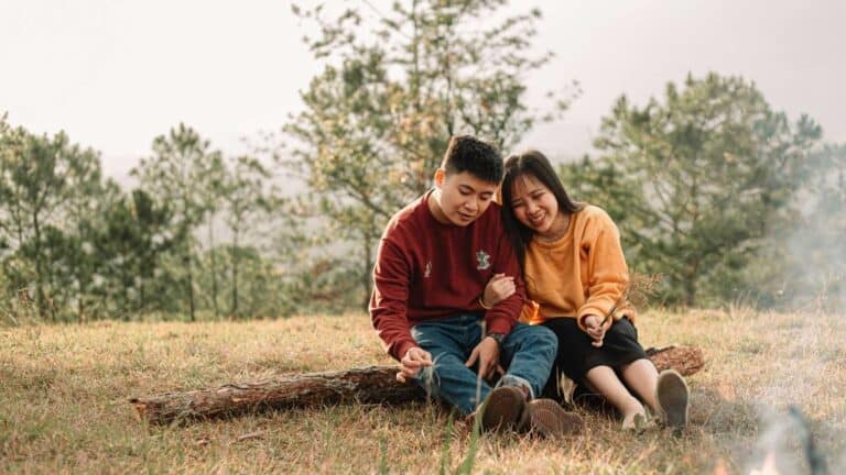 Things women in healthy marriages tend to avoid