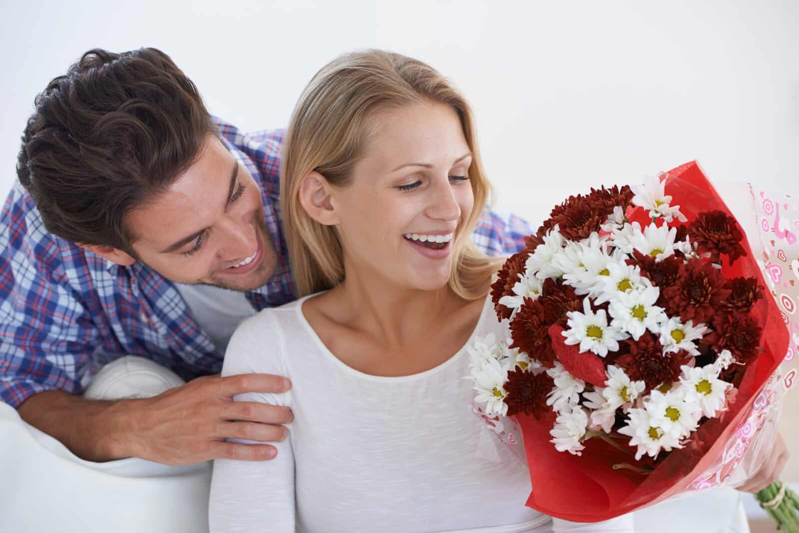 11 reasons why older women make some of the best romantic partners