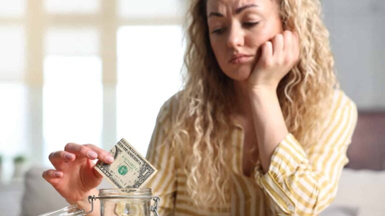 11 reasons the American middle class is losing ground