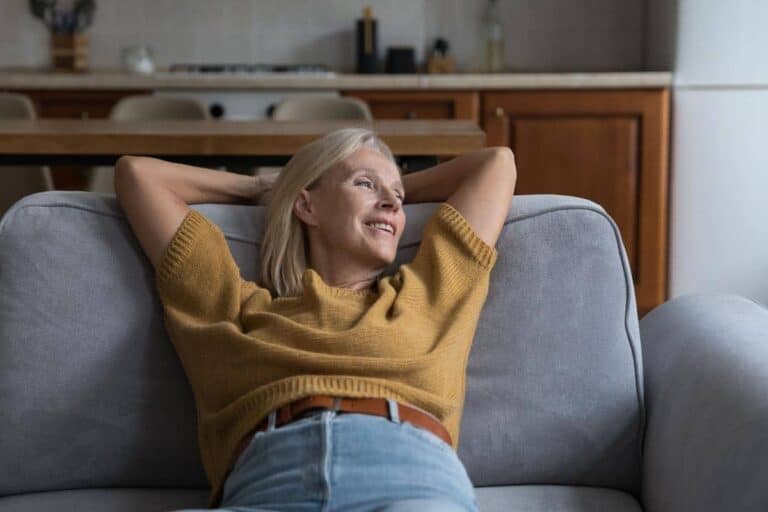 12 Common Challenges That Contribute to Women Facing Loneliness