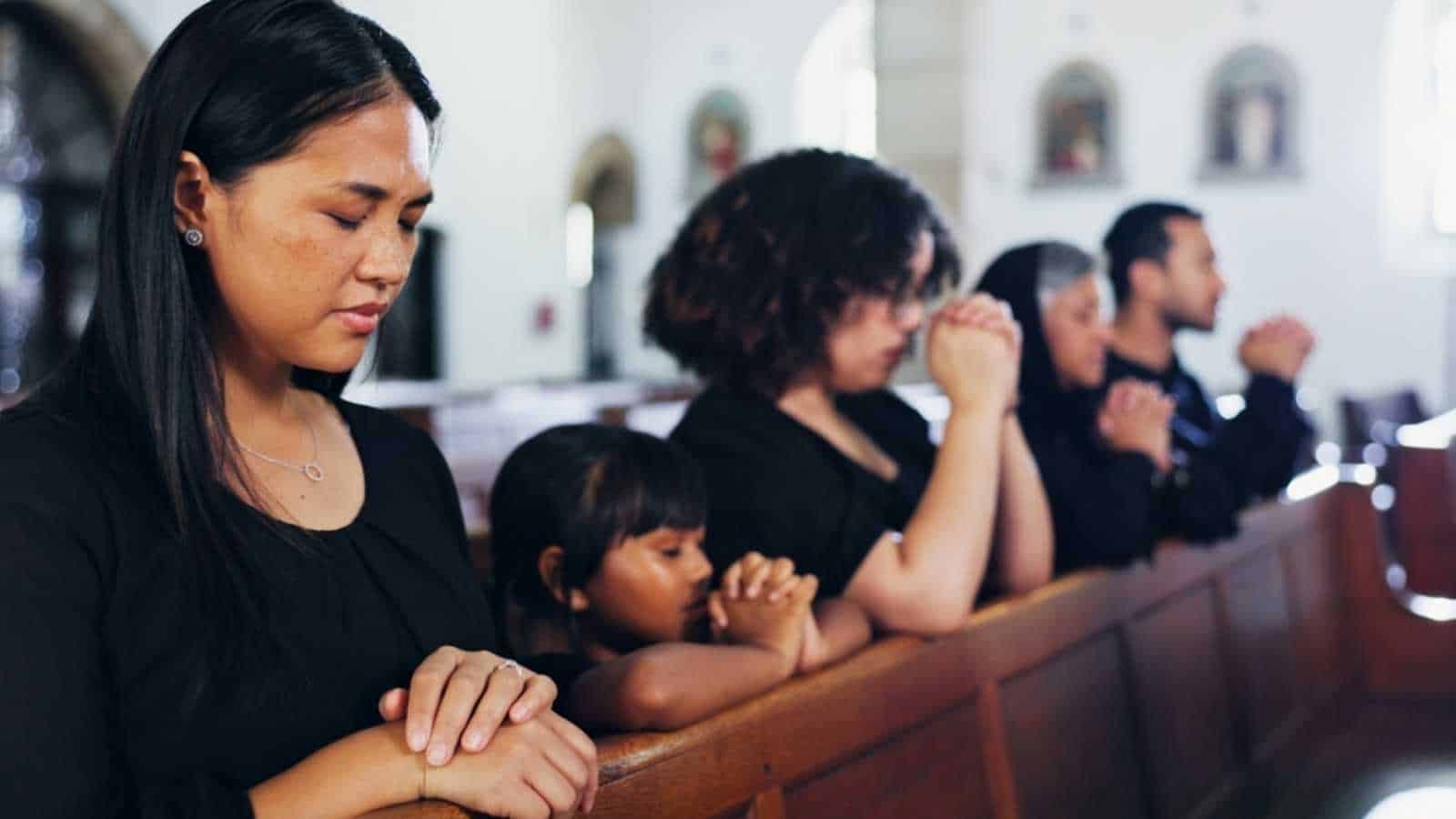 The unspoken pews: things other women notice about you during the service
