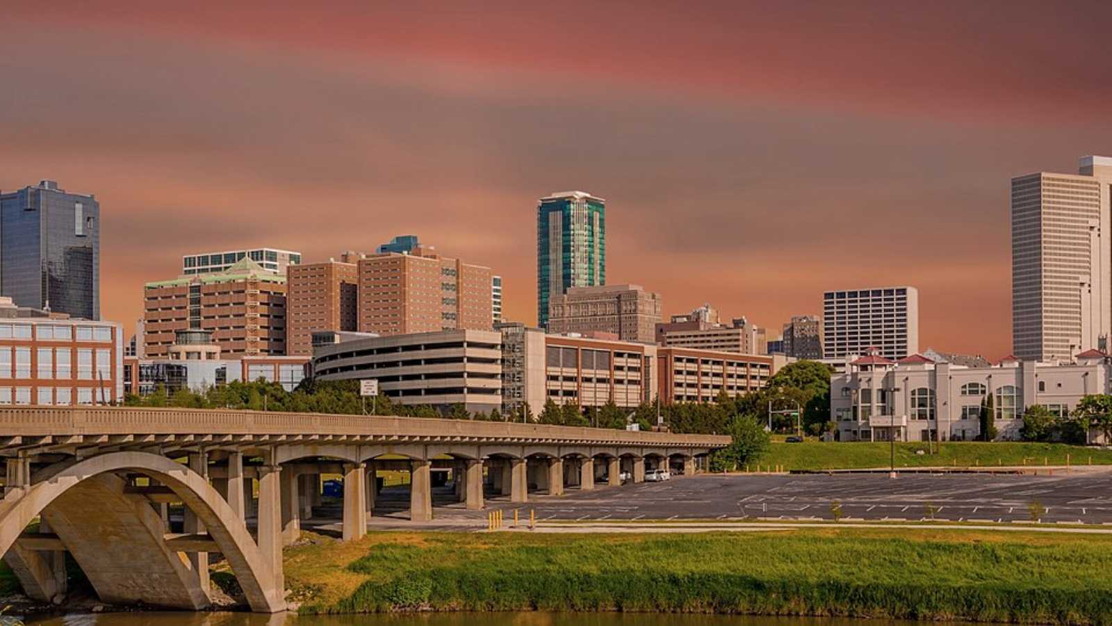 The new American hotspots: cities where everyone is moving right now