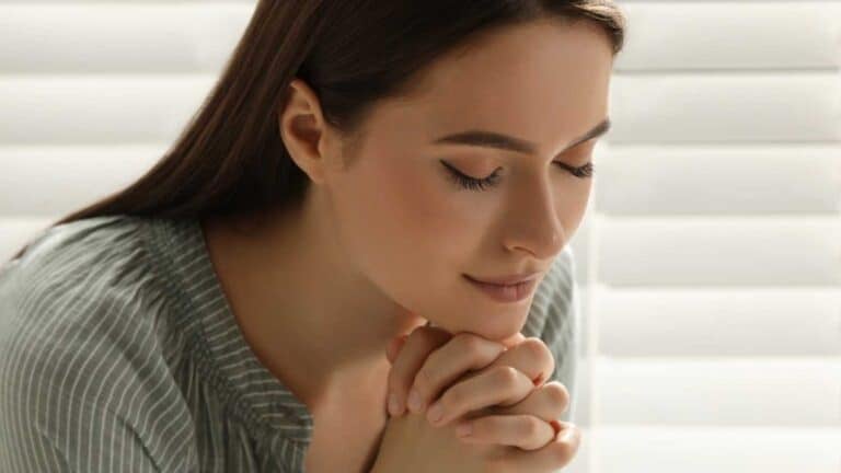 daily signs of God's presence in a woman's life