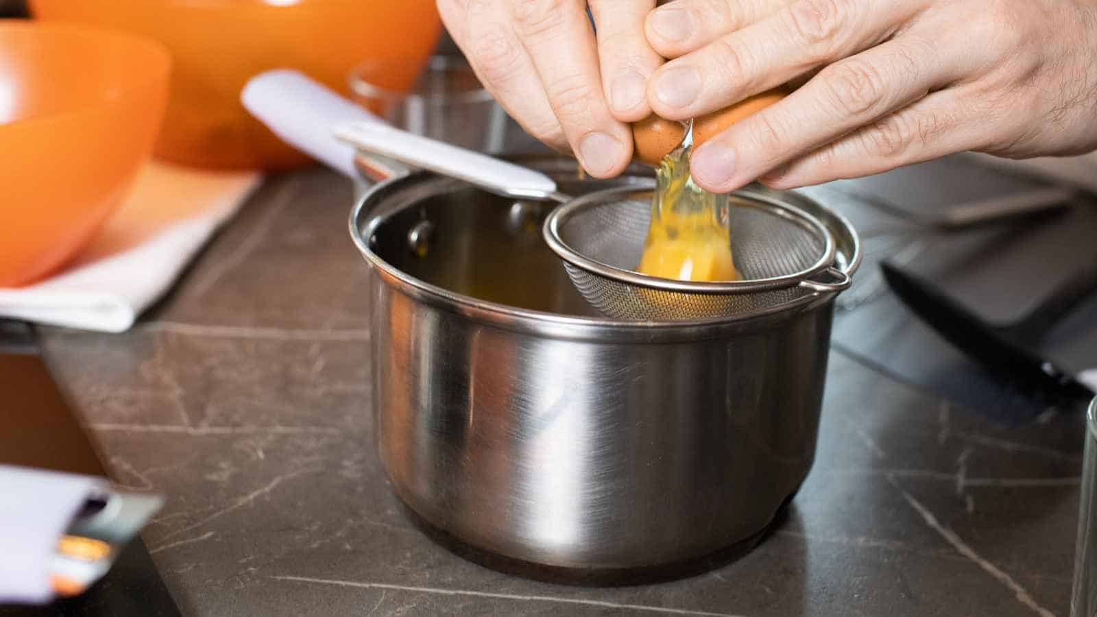 12 Practical Egg Hacks Every Woman Can Benefit From
