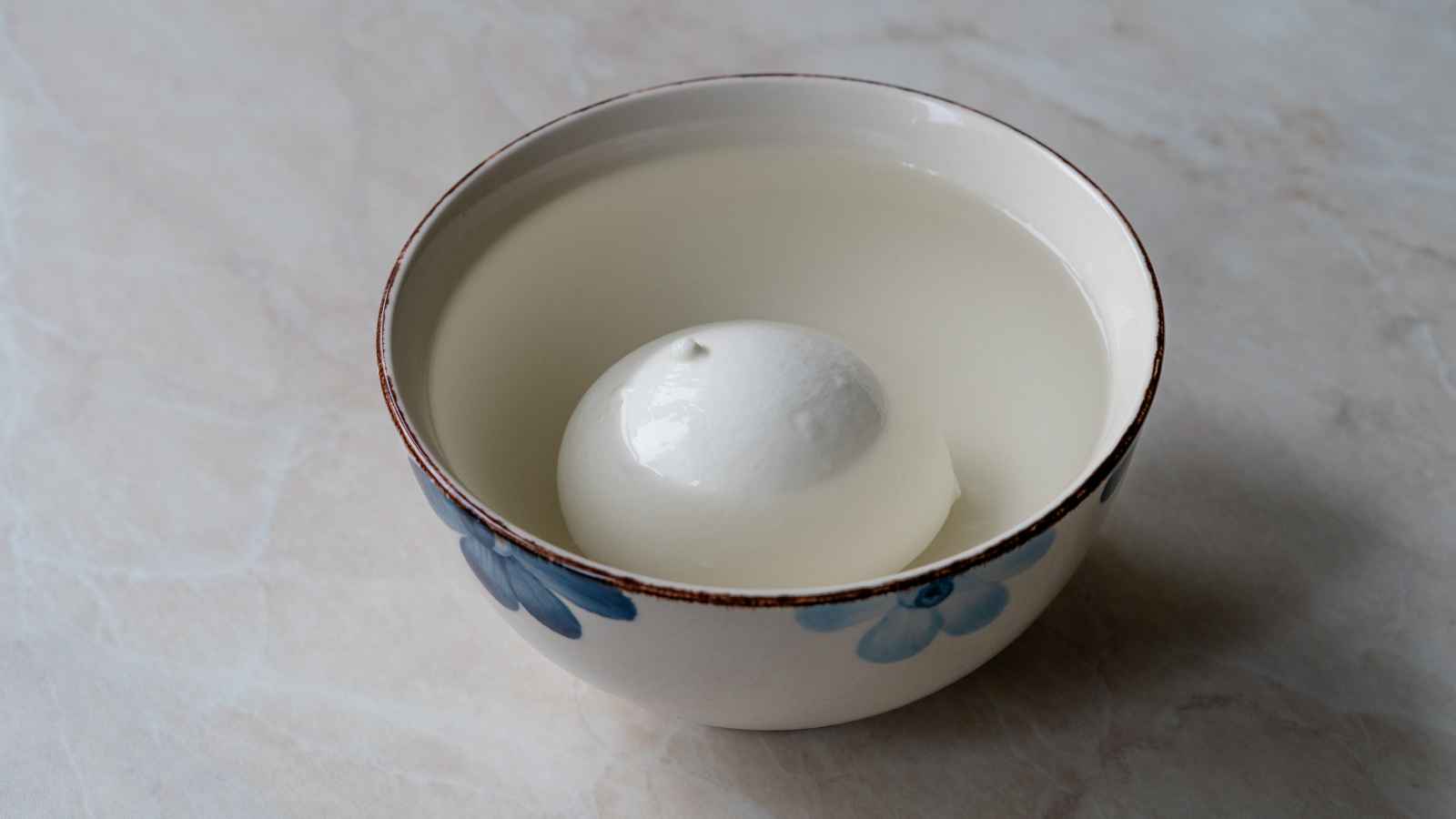 12 Practical Egg Hacks Every Woman Can Benefit From