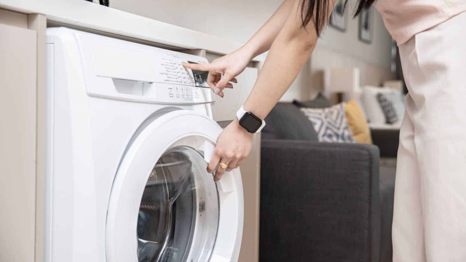 reasons why leaving your washer door open (or closed) changes everything