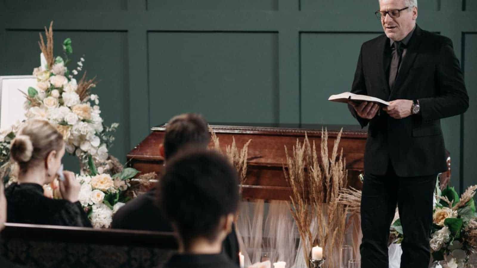 funeral traditions that are quietly disappearing from American life