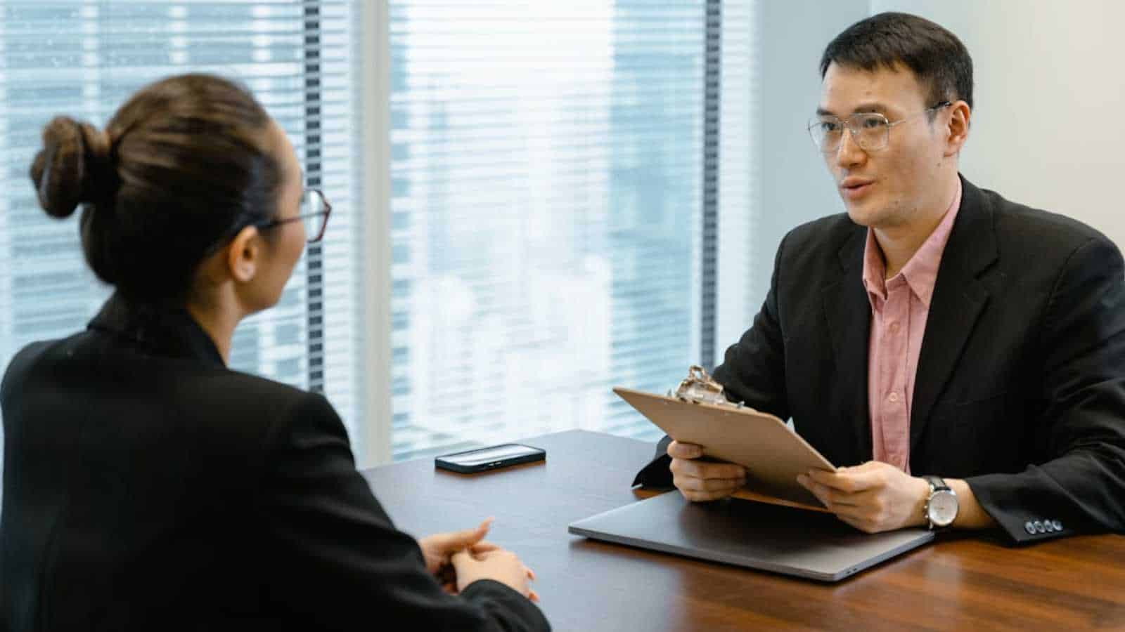 silent interview mistakes career experts say candidates often make