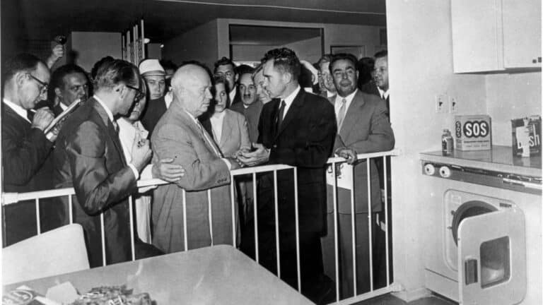 12 ways 1950s propaganda tricked America into chasing a broken dream