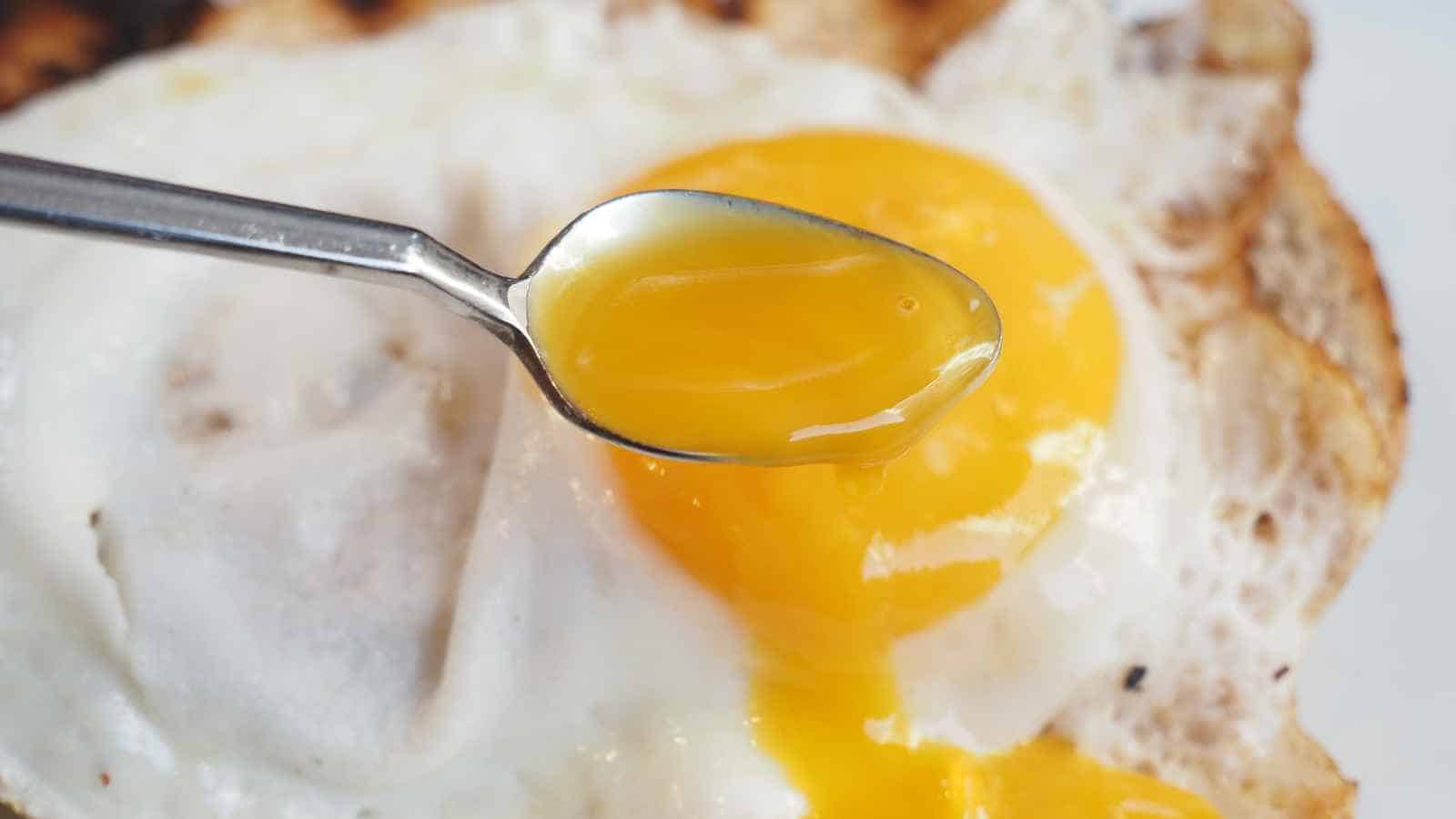 12 Practical Egg Hacks Every Woman Can Benefit From