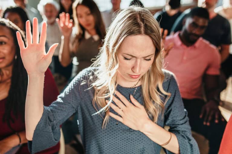 The unspoken pews: 11 things other women notice about you during church service