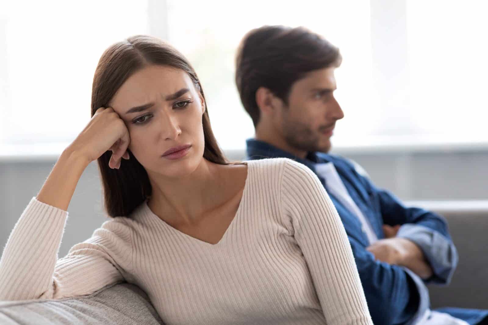 12 Ways Women Recognize a Troubled Marriage