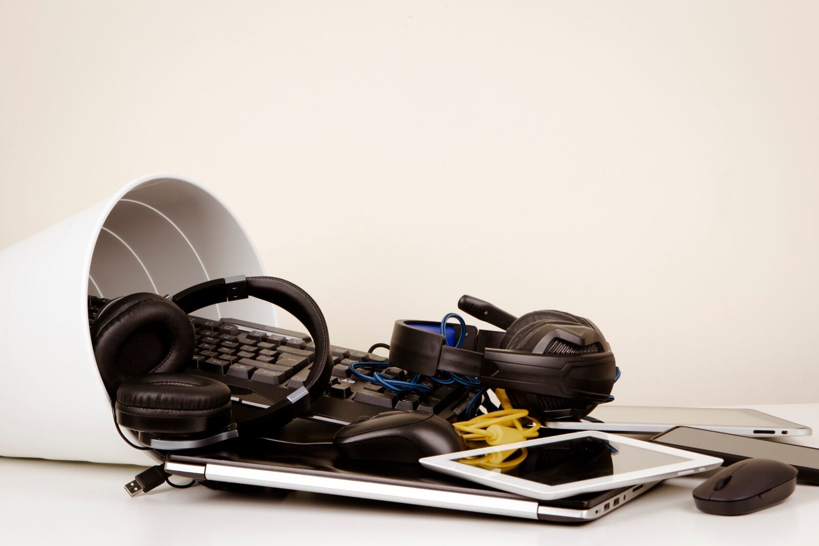 Old gadgets leave poison