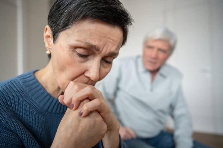 12 common things men do that hurt women more than they realize
