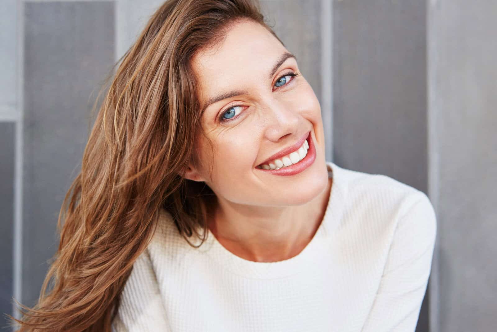 12 most attractive features people notice first