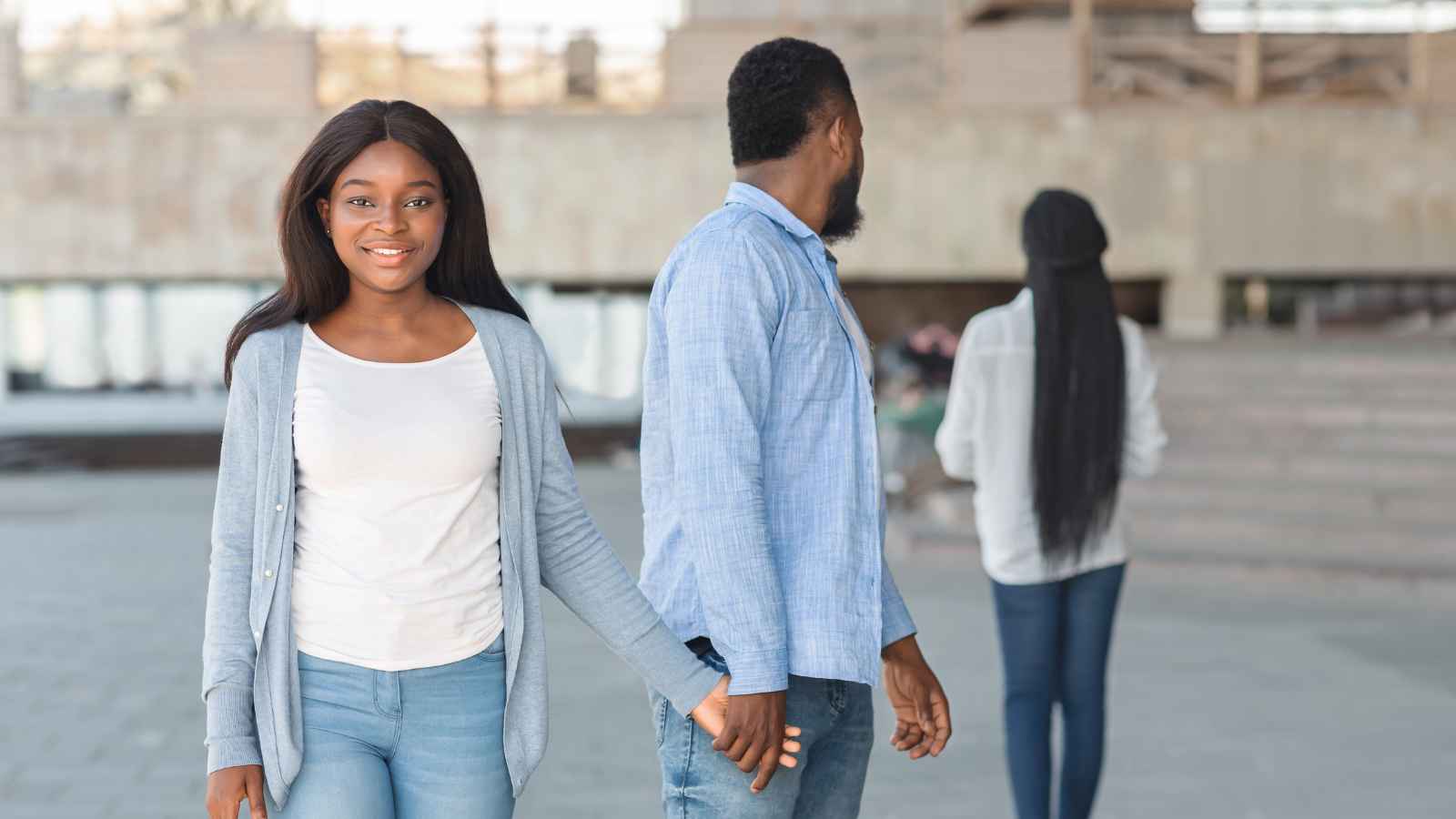 12 Dating Habits Women Dislike That Men Often Keep