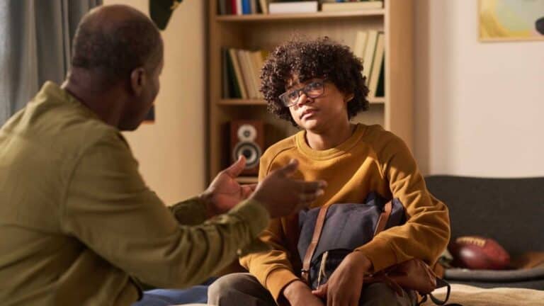 A teen says his dad is forcing medicine, and the internet saw a bigger family problem