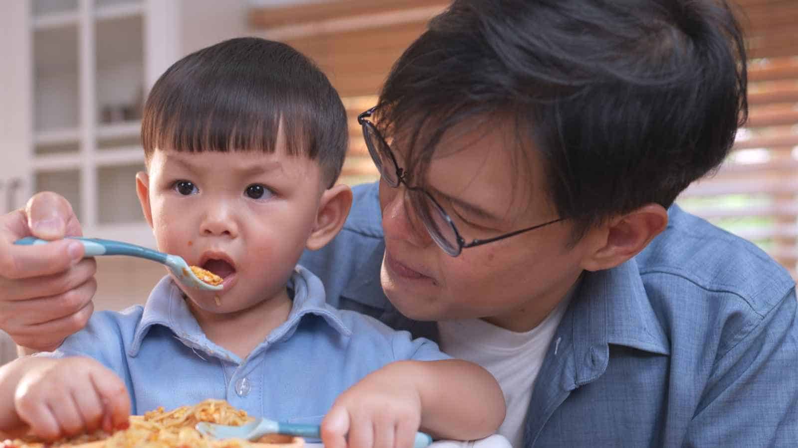 Parents Are Questioning Whether Mealtime “Games” Are Helping or Making Things Worse