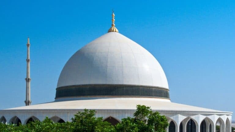 Greece moves to close 60 Mosques in the country
