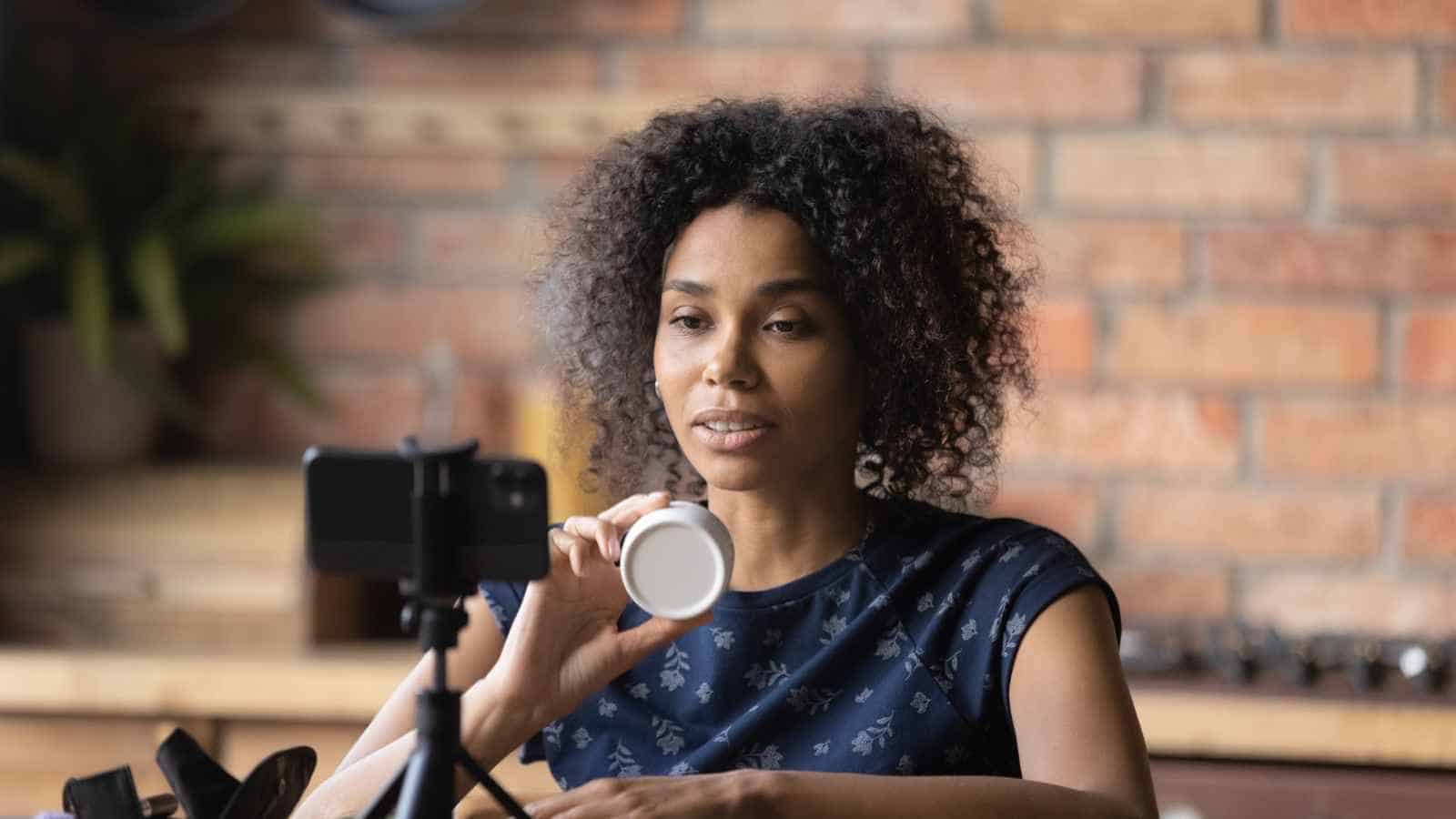 How young moms are turning parenting experiences into online influence