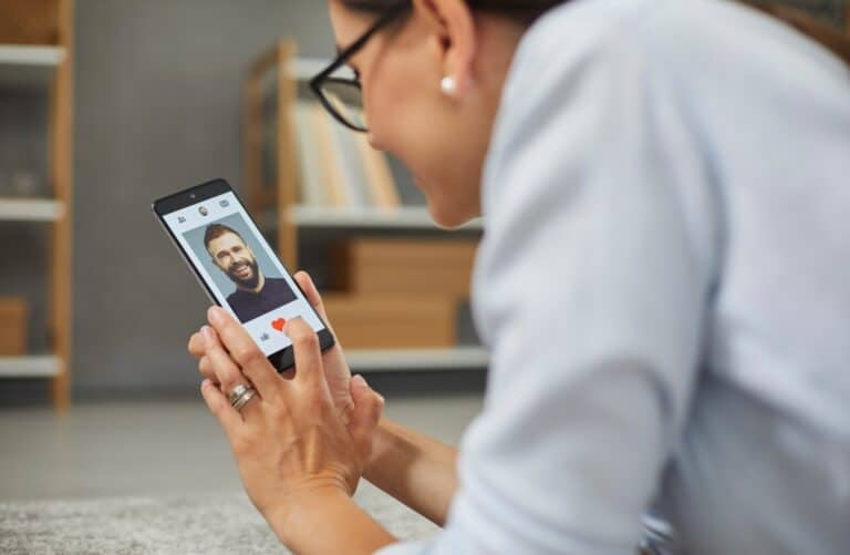 Rethinking the idea that dating is “easier” for women