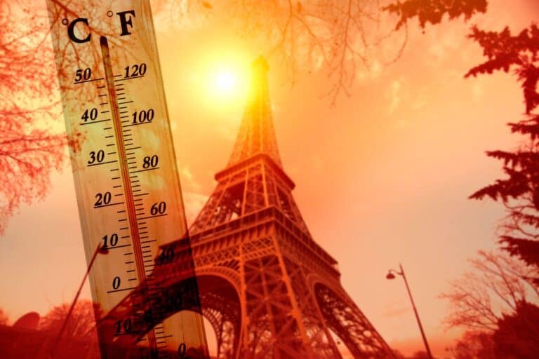 France sees 1,000 more deaths as extreme heat breaks records