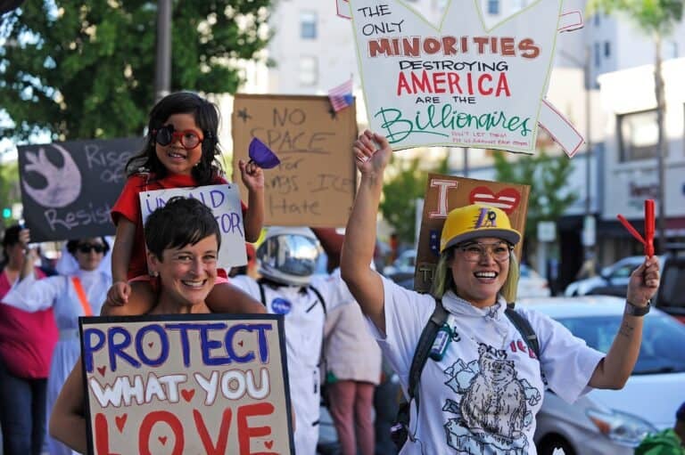Signs of authoritarianism that worry people who escaped it
