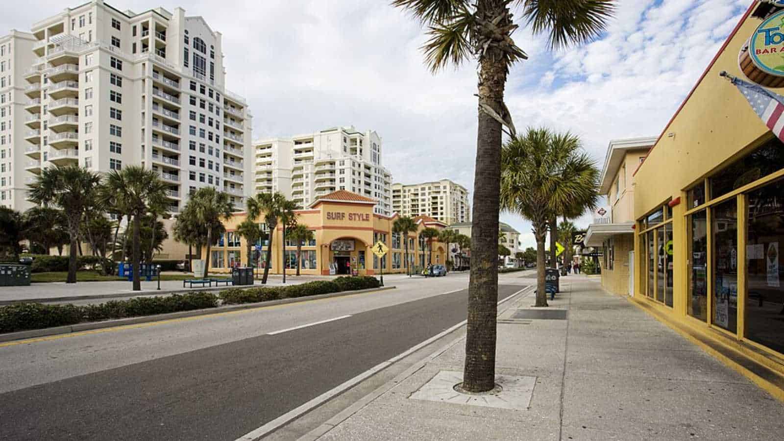 U.S. cities losing residents fast enough to put home values at risk by 2027