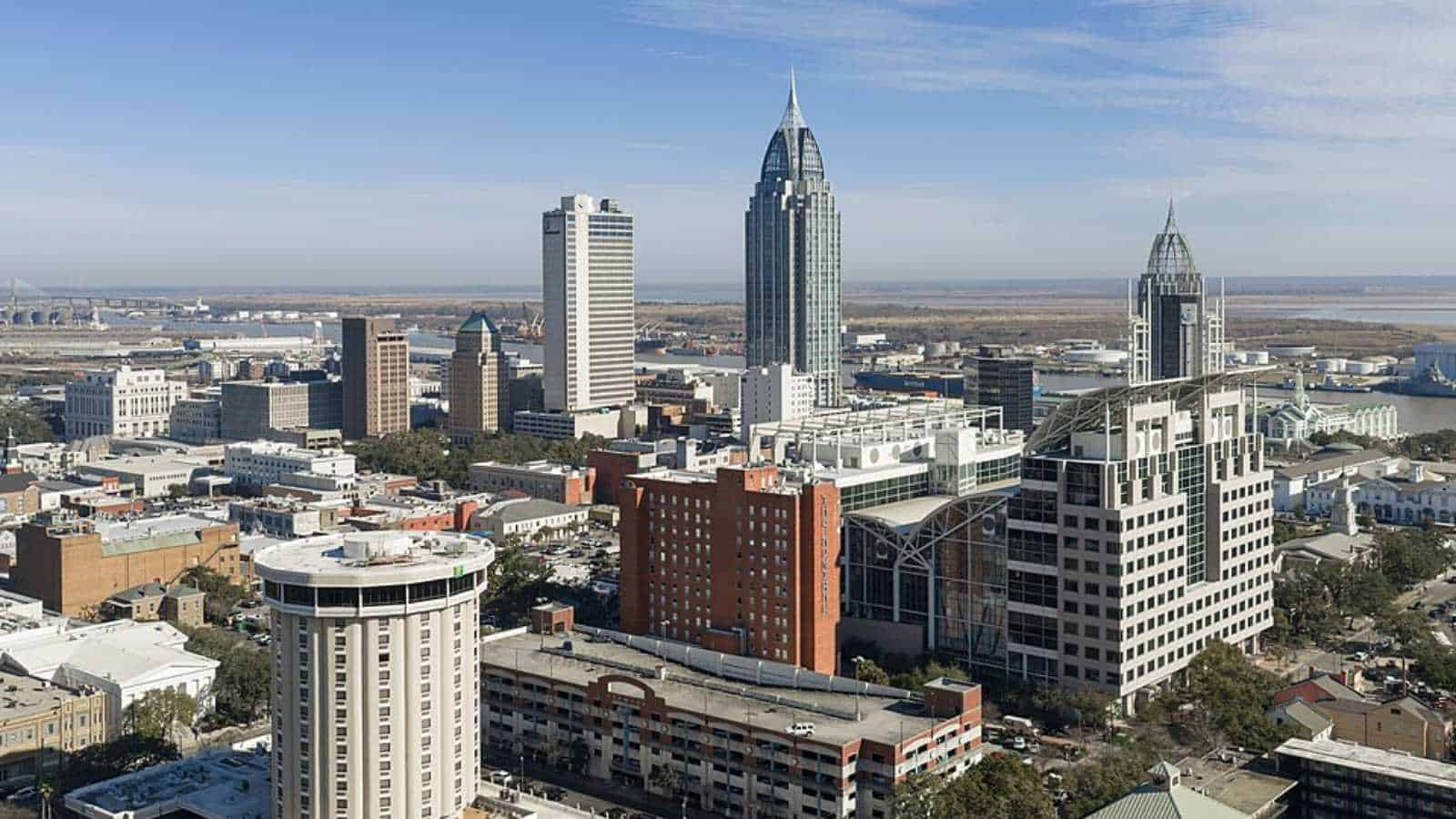 U.S. cities losing residents fast enough to put home values at risk by 2027