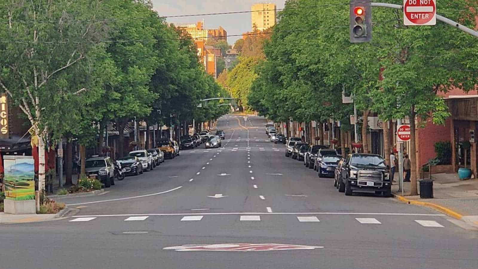 worst college towns in America, according to the students who live there
