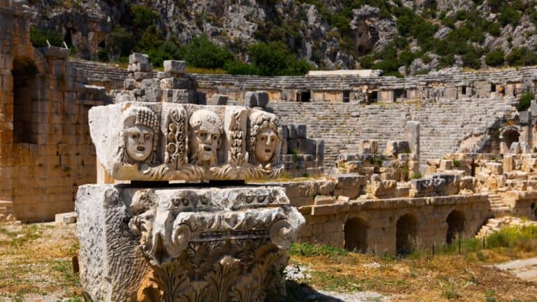 16 unbelievable discoveries made on construction sites
