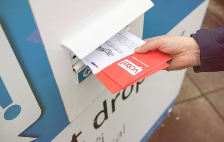 U.S. judge blocks Trump’s order affecting USPS handling of mail ballots