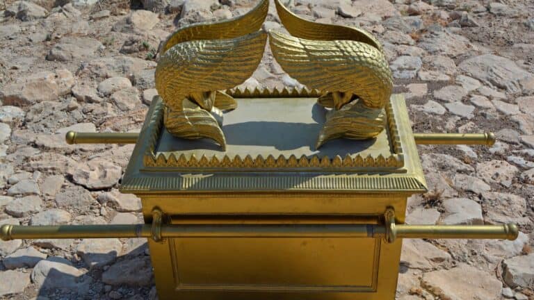 10 Religious Relics People Have Searched for—or Fought Over—for Centuries